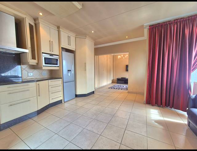 1 BEDROOM FREEHOLD TO LET IN SUNWARD PARK